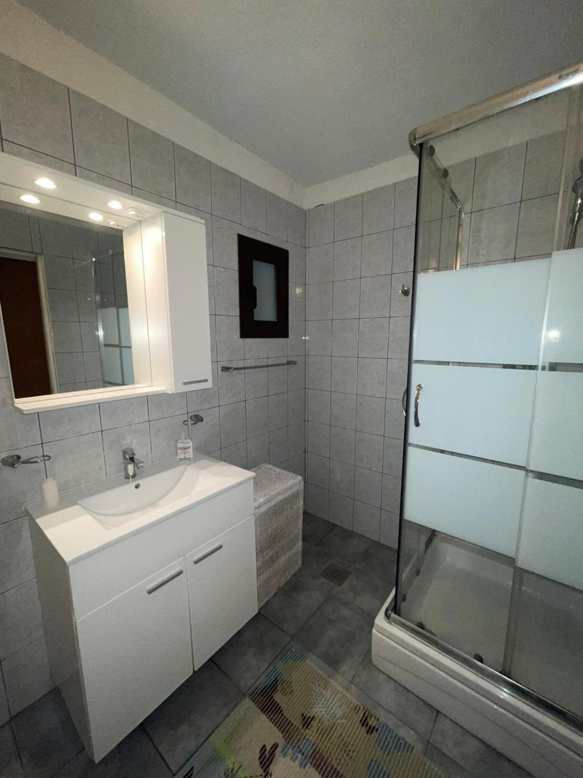 Apartment Kalikut ベリ エクステリア 写真